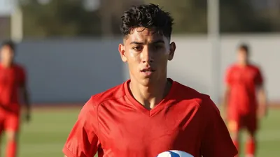 El Vasco da Gama de Brasil evalúa incorporar al mediocampista argentino Alan Lescano, de 24 años, para reforzar su centro...